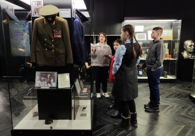 �����������