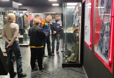 �����������